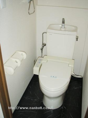 温水洗浄便座付トイレ