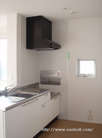 窓ありキッチン